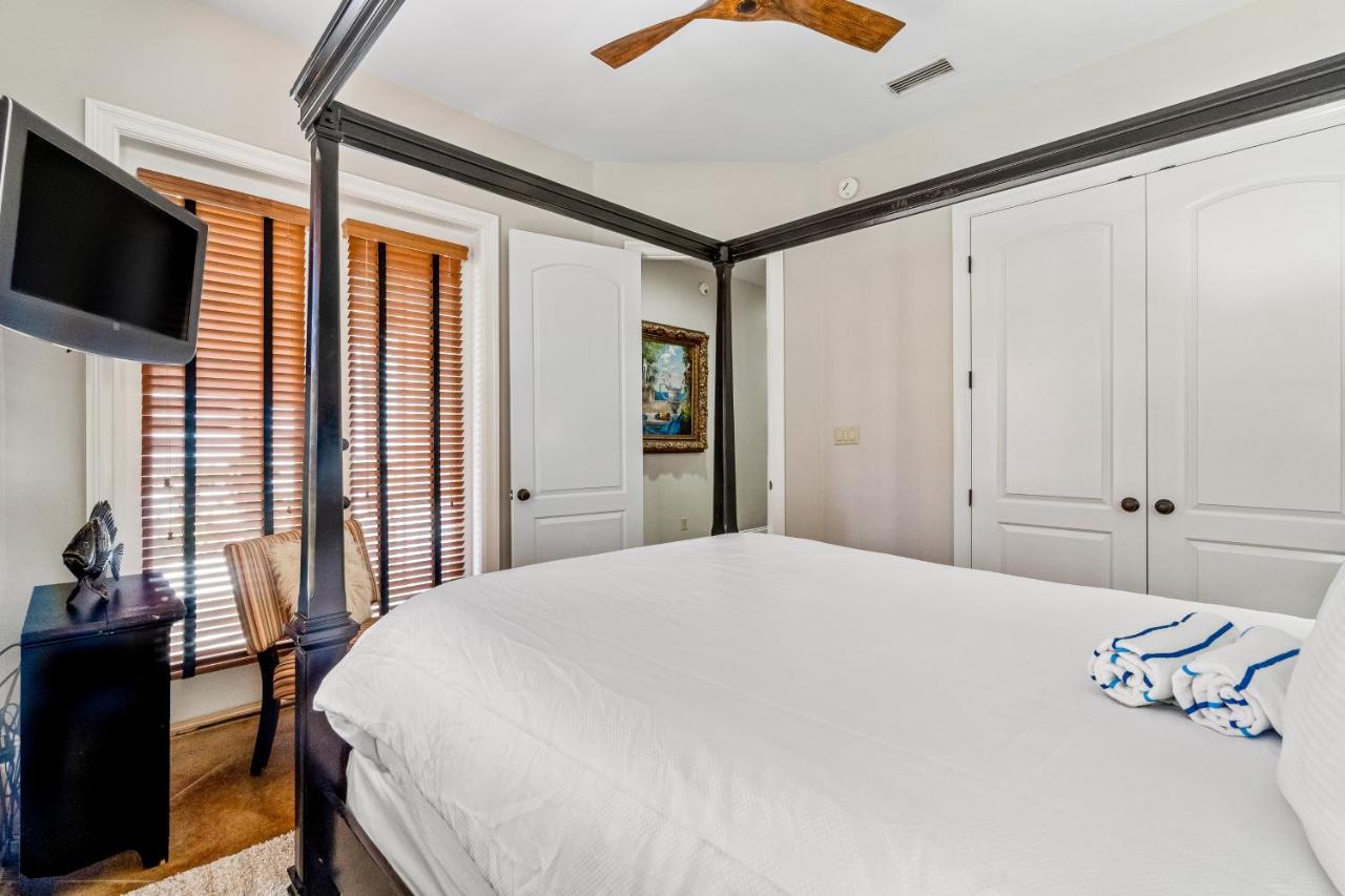 Villa By The Sea Destin Exterior photo